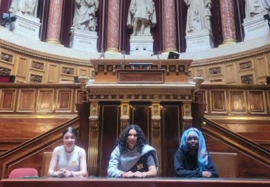Maroc, Gabon, France : trois jeunes filles au Sénat