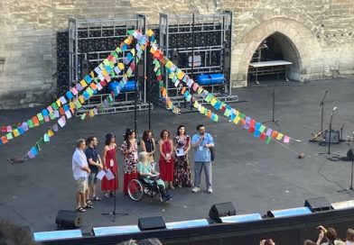 Quand le rideau se lève une dernière fois : nos jeunes au Festival d’Avignon Quand le rideau se lève une dernière fois : nos jeunes au Festival d’Avignon